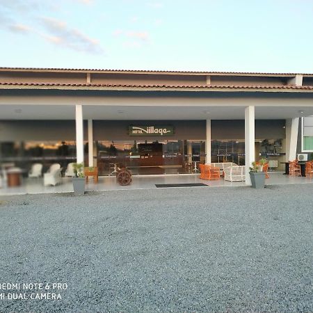 Hotel Village ตอริตามา ภายนอก รูปภาพ